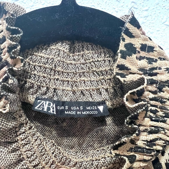 Zara Animal Print Puff Sleeve Blouse small - Picture 2 of 5